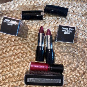 LIPSTICKS AND LIPGLOSS BERRYBundle